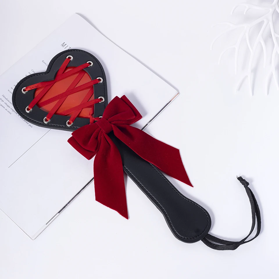 Zábavné perie Love pokožka Pats Sm Tresty rekvity SP výpraskové pádlové náradie pre dospelých kondicionovanie dodávky Bowtie Slap pre ženy a mužov