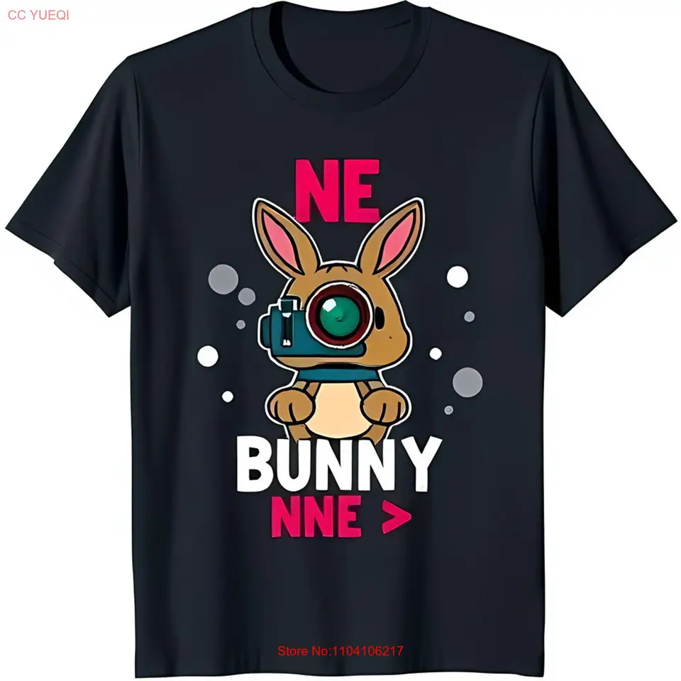 Zábavné čierne tričko s karikatúrou, ktorá drží fotoaparát a hravý text