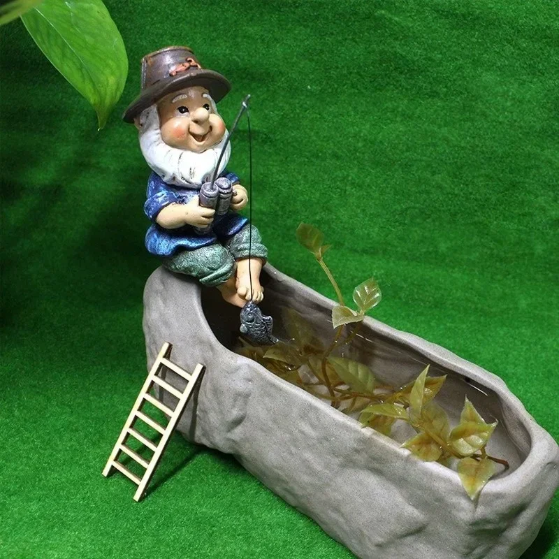 Záhradná kreatívna dekorácia Mini Gnome Fisherman Resin Soch