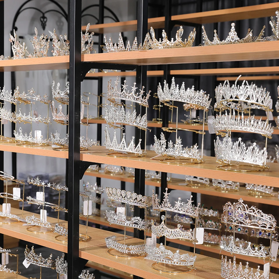 Čelenky nevesty Zobrazenie stojanov Organizátor klenotnícky stojan Princess Crown Headdress Držiteľ vysoká kapacita pre nevestu Vyschovanie vlasov ACC