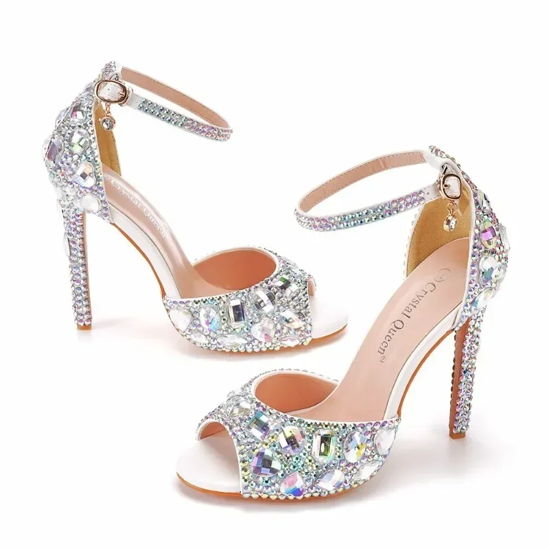 Čerpadlá Ženy podpätky Sandále Summer kamienok SPAPNE SPRAP PU 11CM tenké podpätky svadobné svadobné elegantné dámske topánky biele