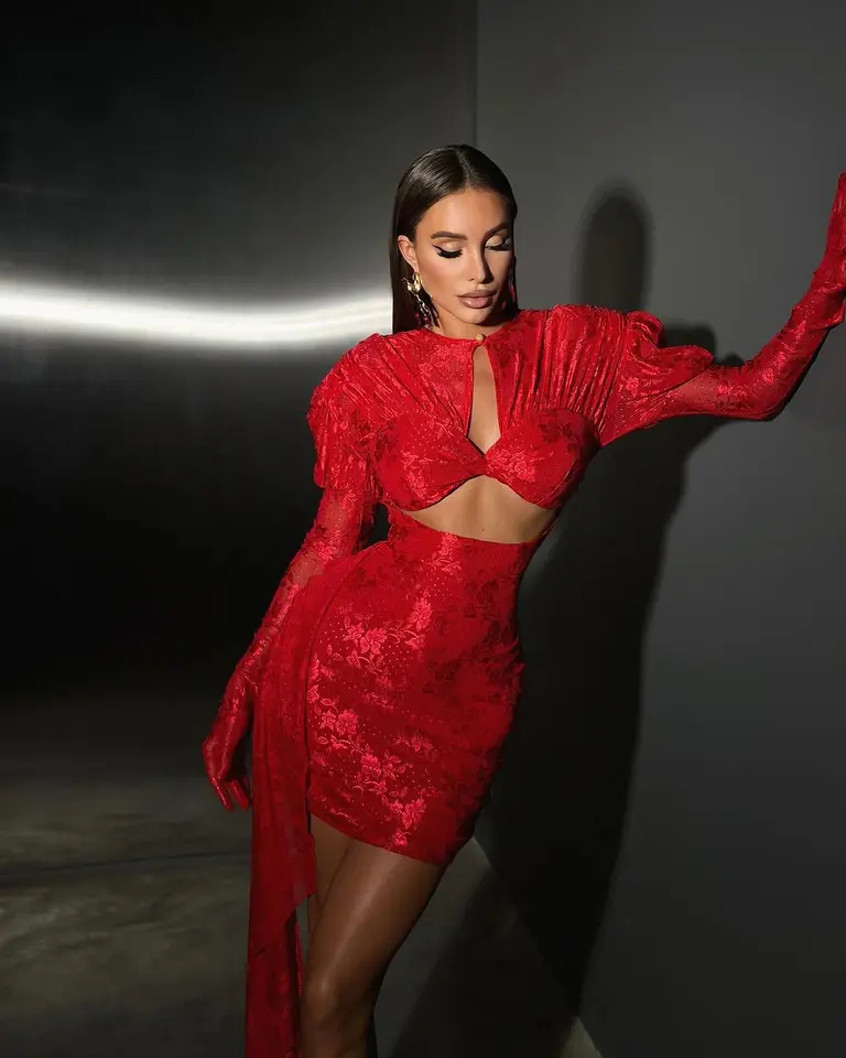 Červené biele ženy s dlhým rukávom Sexy kľúčová dierka Bodycon Mini šaty Nočná klubová párty oslavujte narodeninové kokteilové šaty Veľkoobchod
