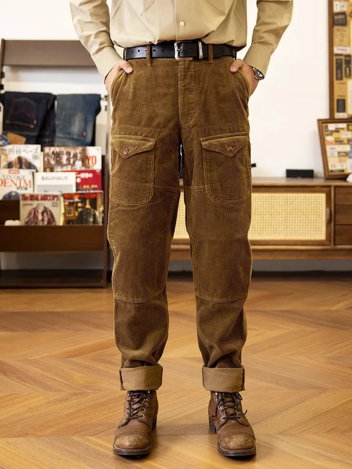 Červené tornádo zúžené nohavice Corduroy retro neformálne všestranné nohavice Amekaji