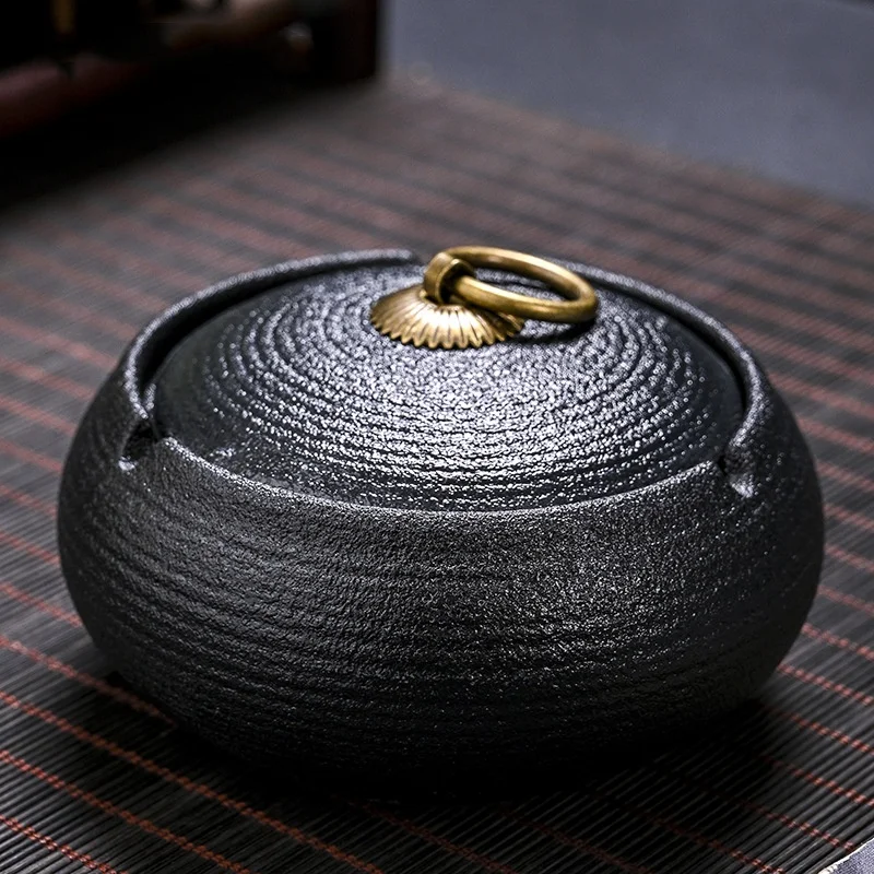 Čierna keramická popolníka Retro kreatívny matný popolník s vekom rool Office kaviareň Desktop porcelán popolníka pre priateľa darček nový