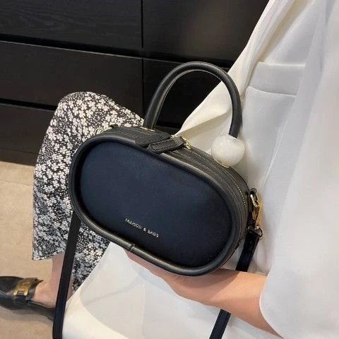 Čierna nová Grace ol Mini Ellips Žena dievča Messenger rameno tašku Pu Pvc Dámska športová taška Luxusná dáma kabelky kabelky