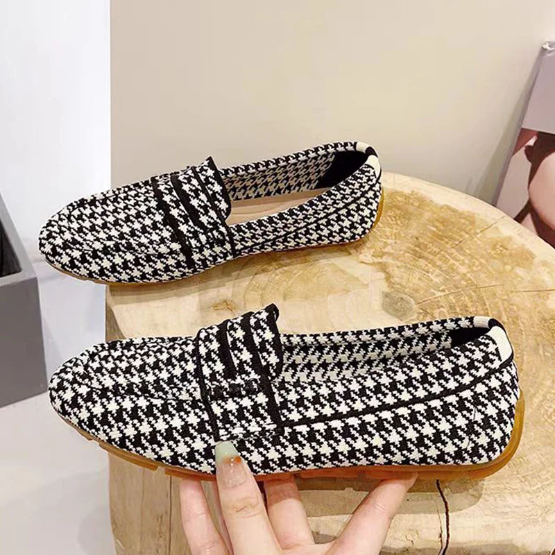 Čierny Houndstooth Texture Plochá sandál pre ženu pružina Jeseň Retro všestranná okrúhla hlava Ženy Anti Slip Gum Sole Sandal