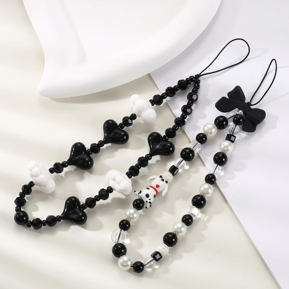 Čierny korálkový mobilný telefón kúzlo INS Stringed Pearls Love Phone Lanyard Krátke prenášanie remienkov na kvapky odolné voči telefónom