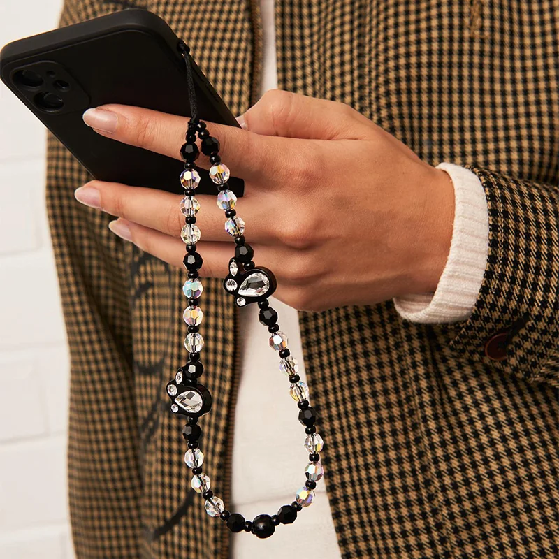 Čisté krištáľové korálky mobilné telefónne remienok 2023 Nový v telefónoch KPOP Cute Rabbit Charm Telefónne šperky mobilné telefónne reťazec Veľkoobchod