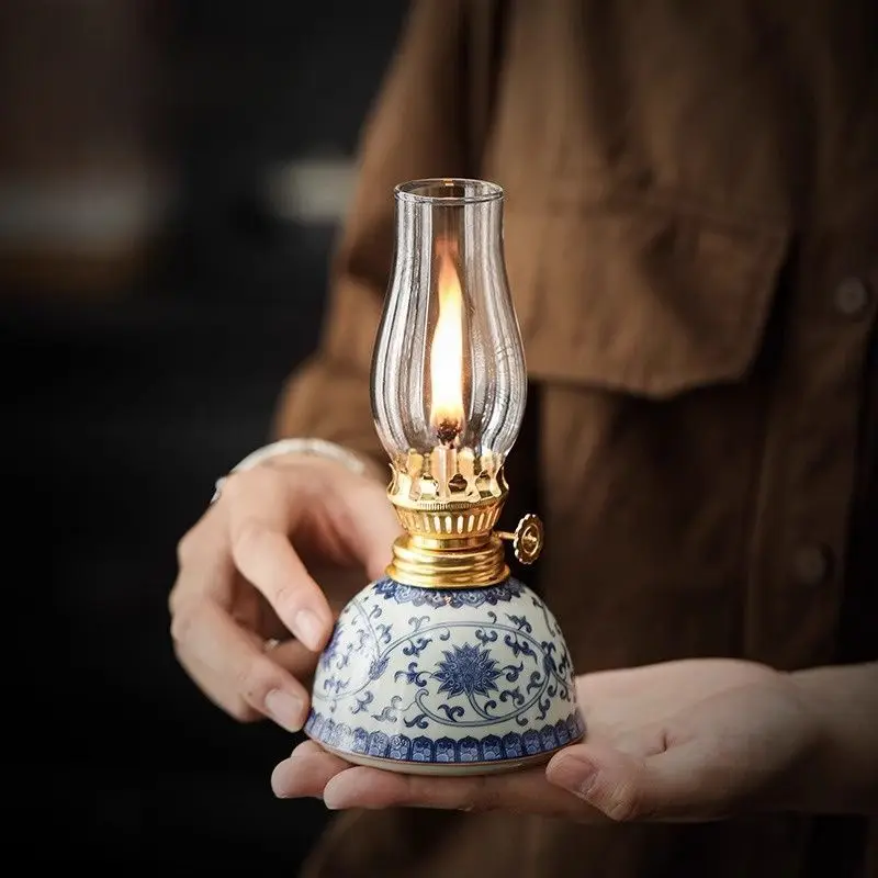 Čínska modrá a biela porcelánová maslová lampa Retro keramická čajová úľava Atmosféra lampa malá dekorácia svietno