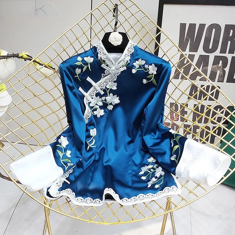 Čínske topánky cheongsam ženské s dlhým rukávom stojan na obojok košeľu čipkované kvetinové vyšívacie vinobranie vintage spona blúzka