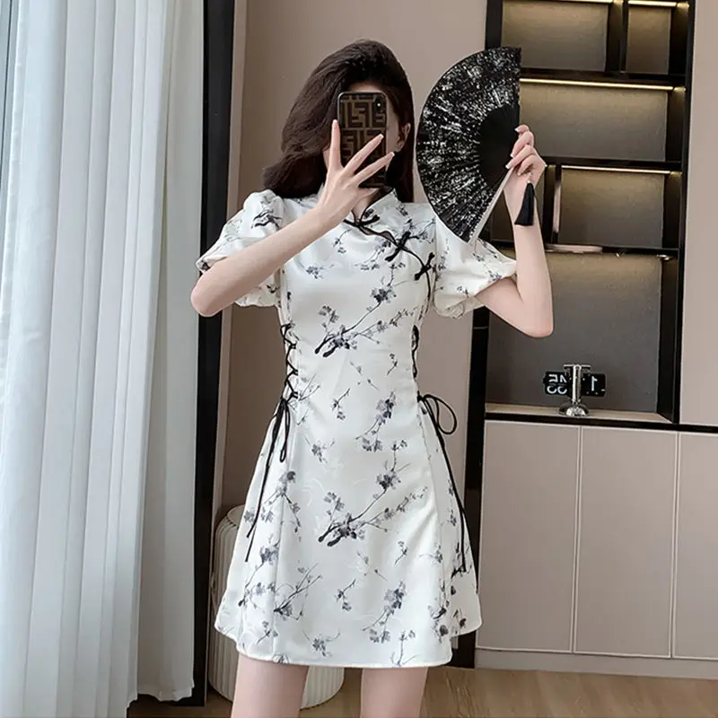 Čínsky štýl 2024 leto Nový vintage atrament maľba vylepšená cheongsam štíhly pás krátky šaty Pohodlné a priedušné