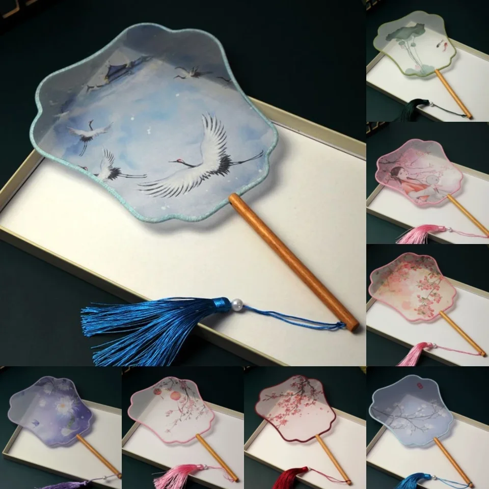 Čínsky štýl Court Hand Fan Ladies Vintage hodvábny ventilátor oblečenie doplnky pre ženy svadobné tanečné párty cosplay domáce dekorácie