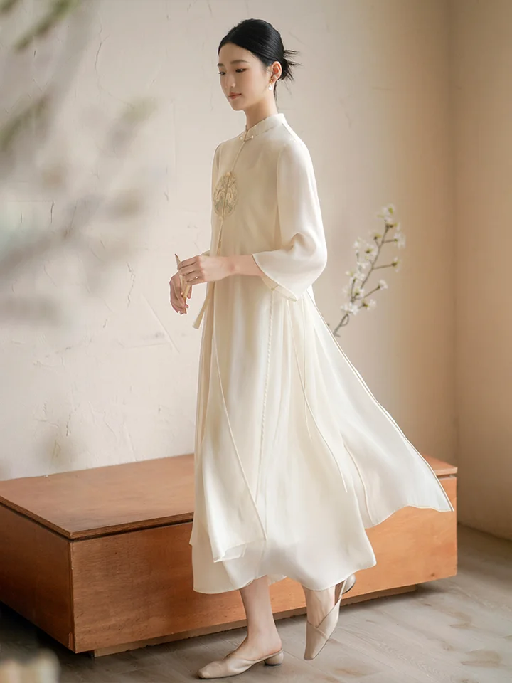 Čínsky štýl qipao Žena 2023 leto nové vyšívanie elegantné elegantné cheongsamové ženy hanfu šaty vintage Čína Tradičné oblečenie