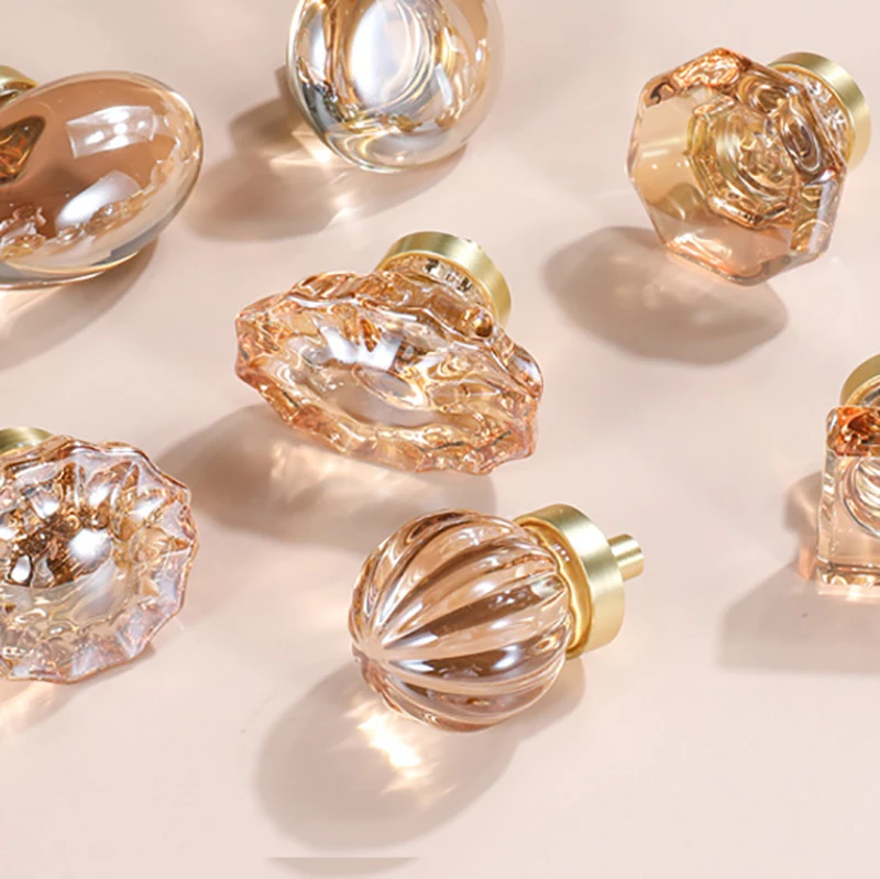 Ľahká luxusná skrinka na dvere šatníka rukoväte zink zink zliatiny šampanské farebné dvere rukoväť Nordic Style Single Other Crystal rukoväť