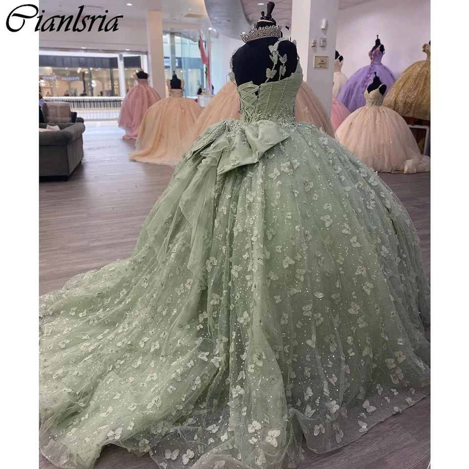 Šalvia zelená 3D Butterfly Bow Pleat Quinceanera šaty guľôčkové šaty špagety remienok guľôčkové korálky krištáľové korzet Vestidos de 15 años