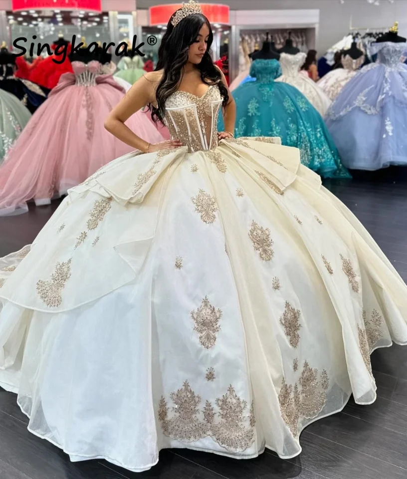 Šaty Quinceanera 2024 narodeniny princezná korzet korálky Diamanty kryštály