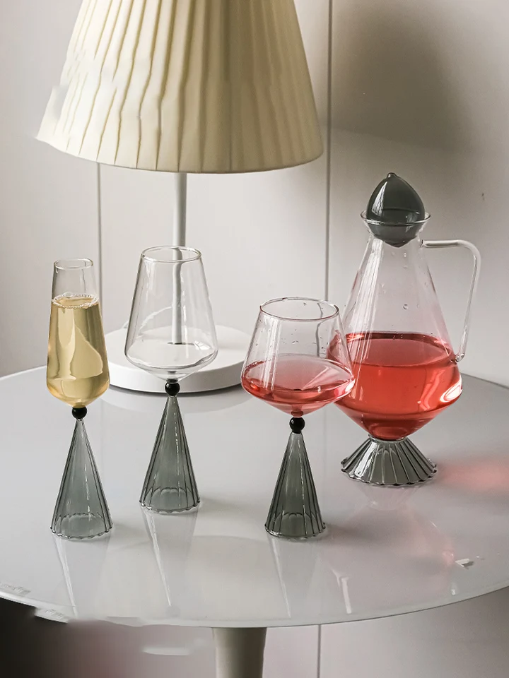 Šedá víno Pohár dekanter Burgundsko červené víno sklo sklo Bordeaux Sklenené pohár Set Home Light Luxusné špičkové svadobné darčeky Party Barware