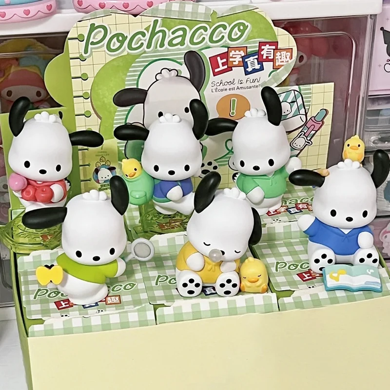 Škola Sanrio Pochacco je zábavná séria Blind Box Cute Pochacco Doll Tad Mystery Box Surprise Bag Model Ornament Zbierka