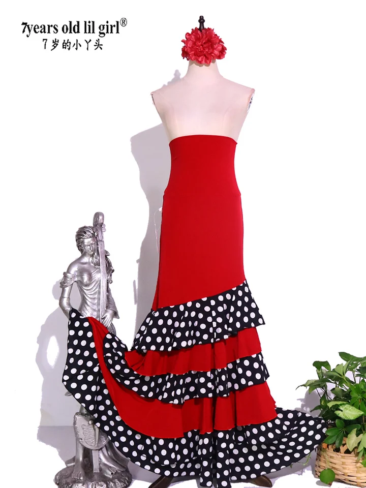 Španielska flamenco sukňa namontovaná červená modálna bavlna kombinovaná s čiernou čipkou sukňou DTT87