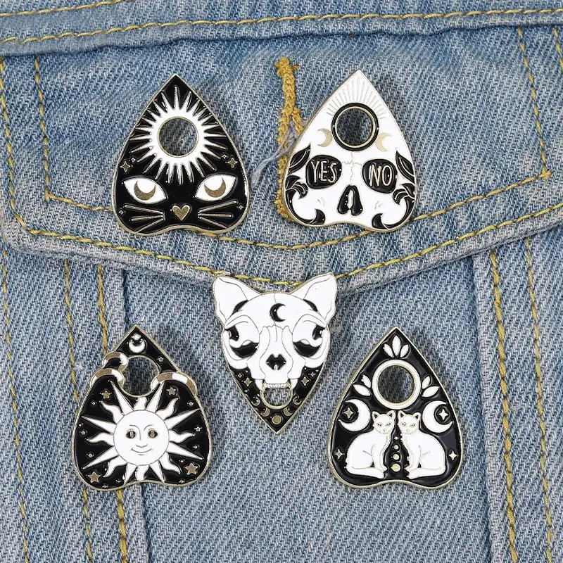 Špendlíky Vlastné čarodejnícke Sun Moon Skull Brošne brožby klošné odznaky čierny punk gotický šperk