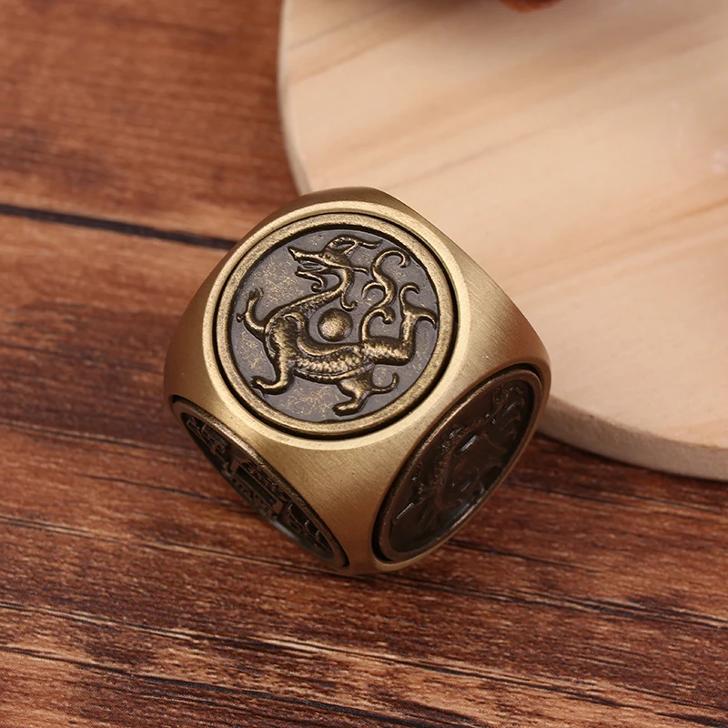 Štyri mýtické zvieratá Šesťdesné šťastie, že peniaze Fidget Spinner Stres Stres Decompression Cube pre dospelých hračiek proti antistresk