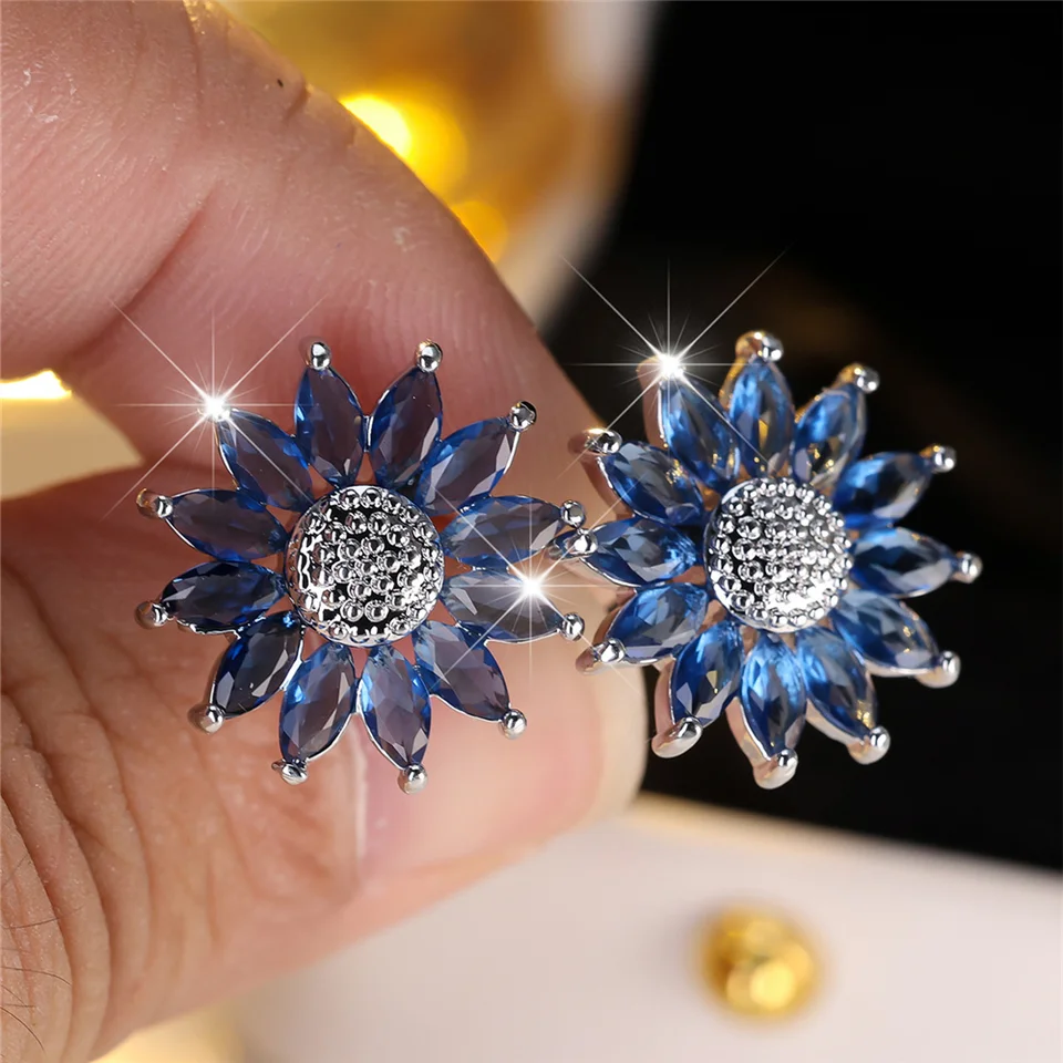 Žena roztomilá krištáľovo zelená modrá zirkón Stone Sunflower Stud náušnice Vintage strieborná farba svadobné módne šperky pre ženy
