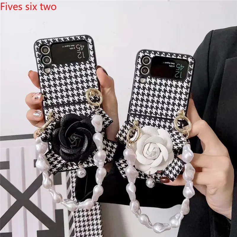 Ženská módna kožená kožená camellia elegantná puzdro pre Samsung Galaxy Z Flip 1 2 4 5 Flip3 zadný kryt s držiteľom karty Pearl Lope