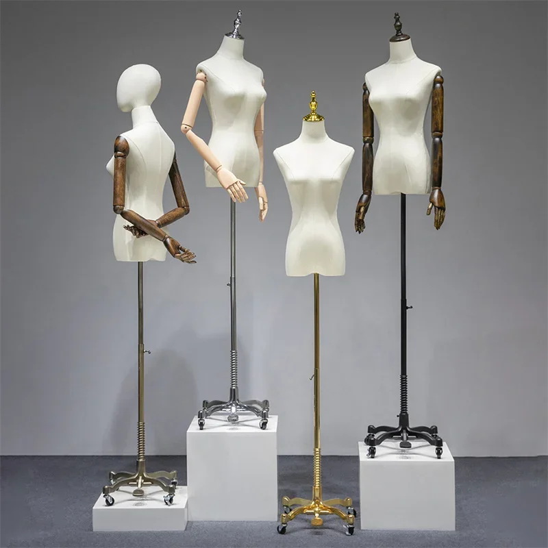 Ženské figuríny s masívnym drevom Arm Dámsky odev Store Half Body Model Universal Wheel Display Stand Mannequins nastaviteľný