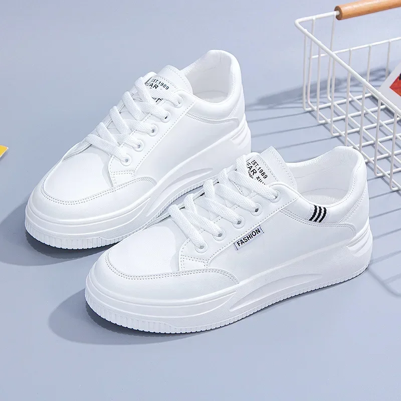 Ženy Biele tenisky Jeseň Lace Up Hrubé spodné neformálne byty proti šmykľavke vonkajšie chodiace športové dosky topánky SAPATOS Femininos