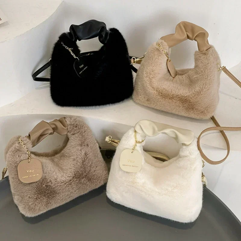 Ženy faux kožušinové plyšové kabelky Ruched rukoväť malá dáma crossbody taška Príležitostná tote polmesiac Hobos zimné tašky pre ženy
