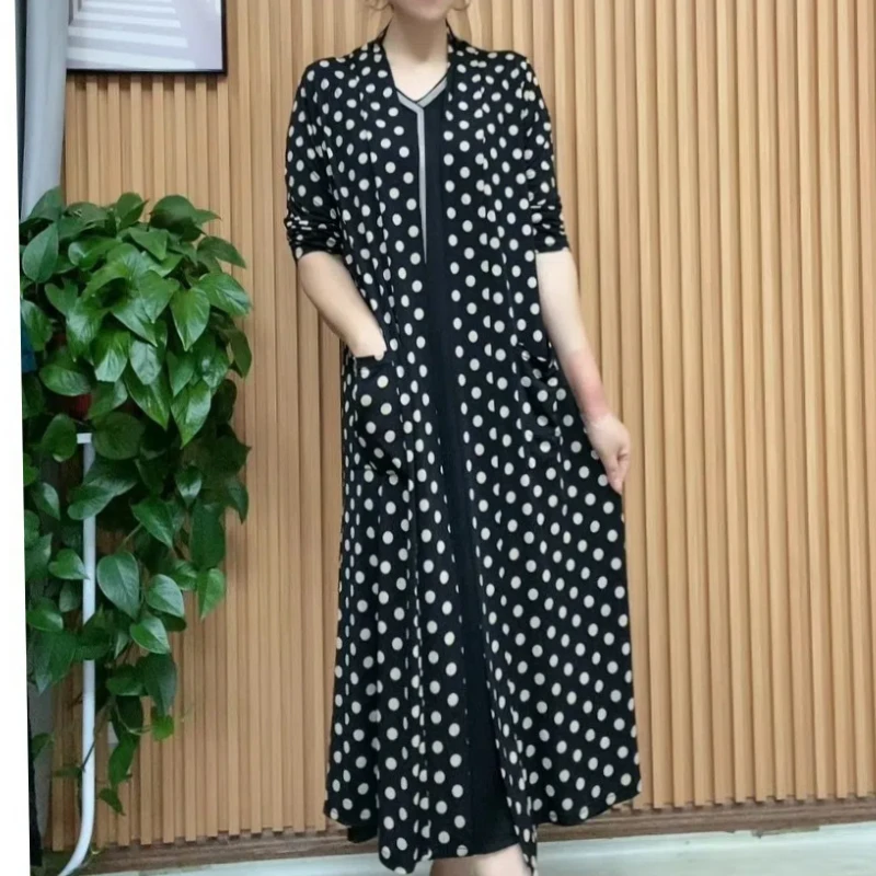 Ženy jar jeseň nové módne retro zostrihané vreckové vrecko V-punka dot potlačené s dlhým rukávom Mardigan s kabátmi s celstážmi Ponchos