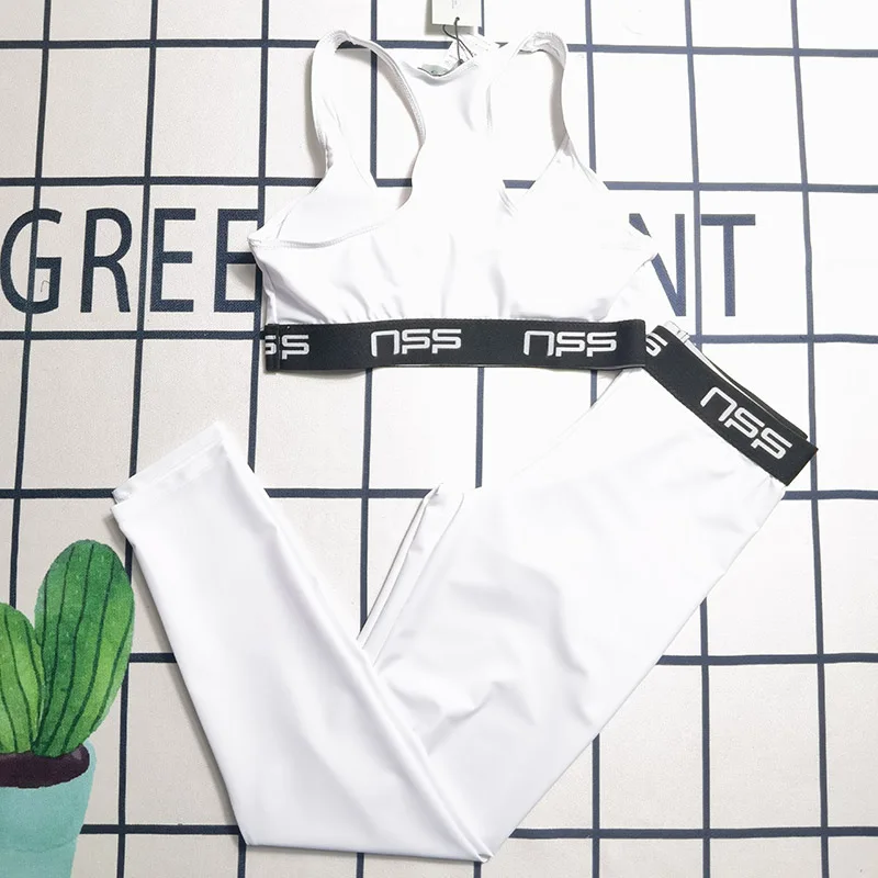 Ženy Luxusné Colthes Juicy Sports Suit White Pants a Halter Top Letter Print Yoga Suit Dva kusové súpravy Sexy jogging oblečenie
