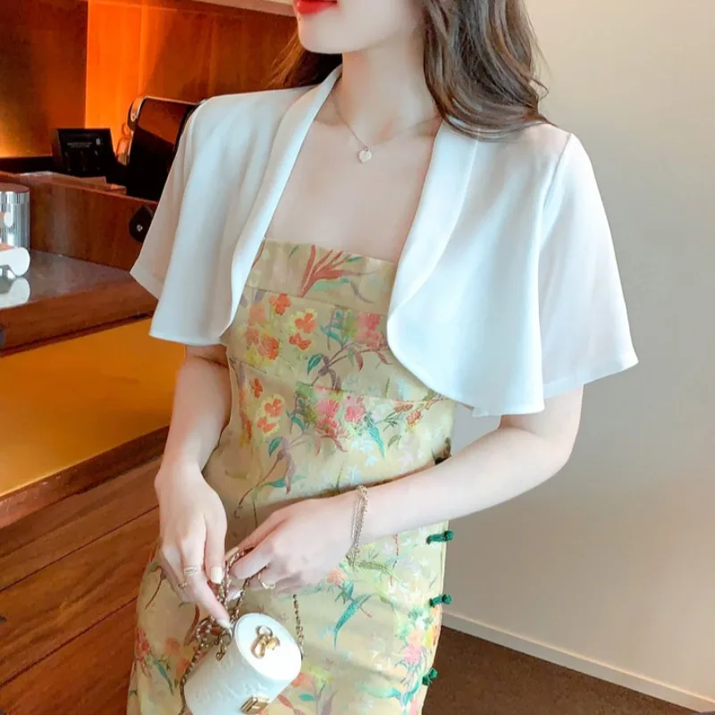 Ženy s krátkym rukávom otvorené predné pokrčenie ramená Bolero Party Office Dámska práca kopírovaná vrúbkovaná bunda kabát Top New Summer Blazer White Black