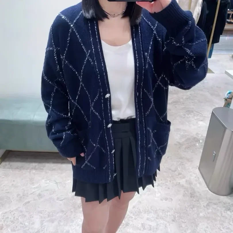 Ženy single Breased Sweater Coat Argyle Flitry V-krk voľný dizajn dlhý rukáv Lady Lady Príležitostná jeseň zima 2024 Mardigan