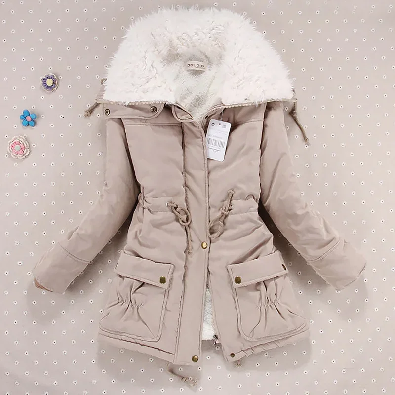 Ženy zimné bundy zahusťujú kapucňu dlhé dolu bunda Ženy Slim Fit Fit Hair Collar Bavlnené šaty Dámske ženy po kabátoch