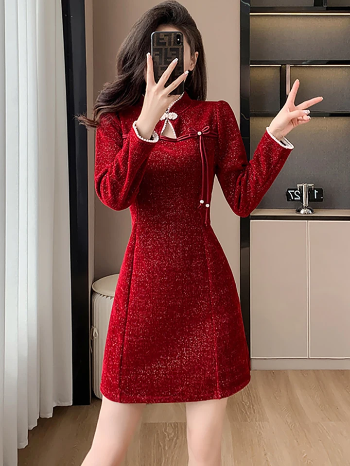 Ženy červené luxusné festivalové párty Vestidos Jeseň zimná móda chenille hrubé teplé krátke šaty 2024 Kórejské vintage elegantné šaty