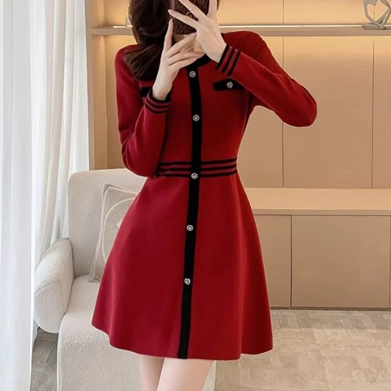 Ženy štýlové kontrasty Farba luxusná elegantná večierok pletené šaty Žena s vysokým pásom s dlhým rukávom Slim Sweater šaty elegante Vestido