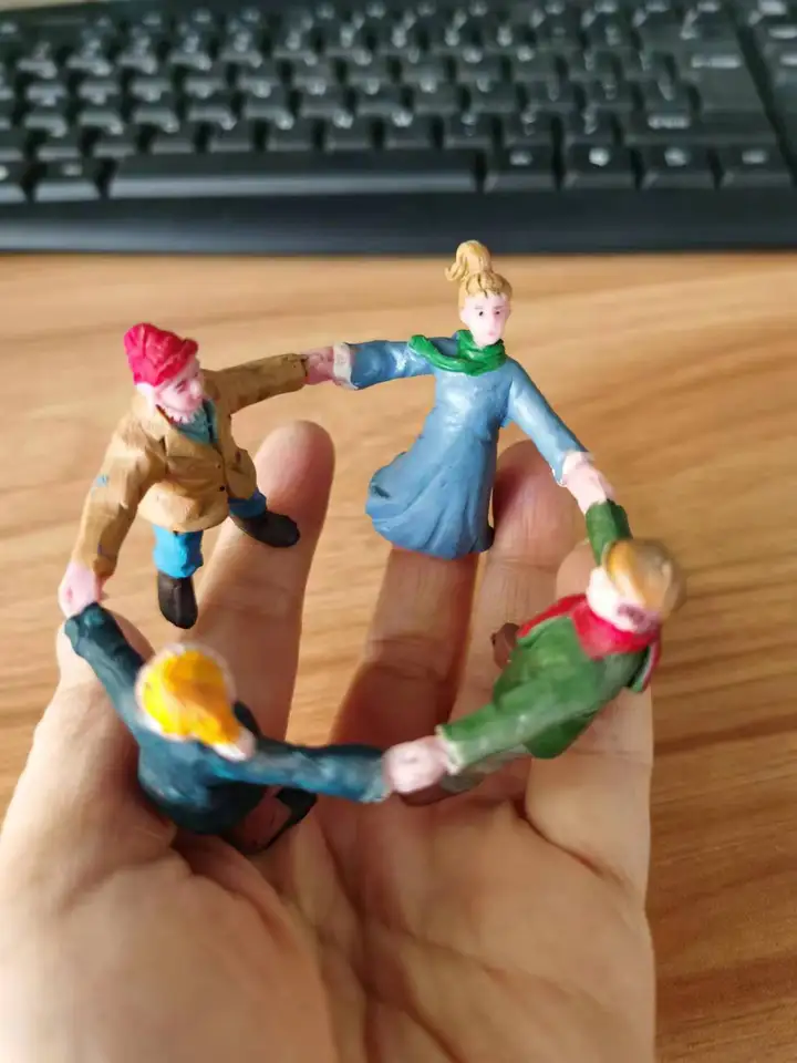 živice postavy mentálne psychologické pieskové stolové herné boxy súdne terapia deti, ktoré ručne robia kruh
