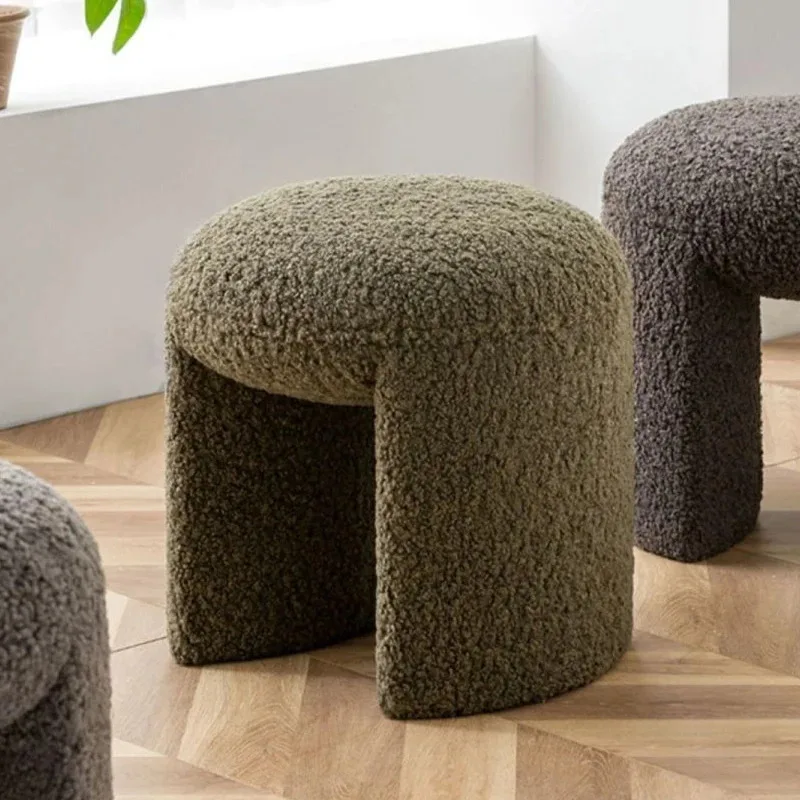 Мебеля для дома roztomilé mäkké osmanské jednoduché obliekanie stoličky Small Round Makeup Pouf Foatrest Cashmere Fleece 45x45x46,5 cm