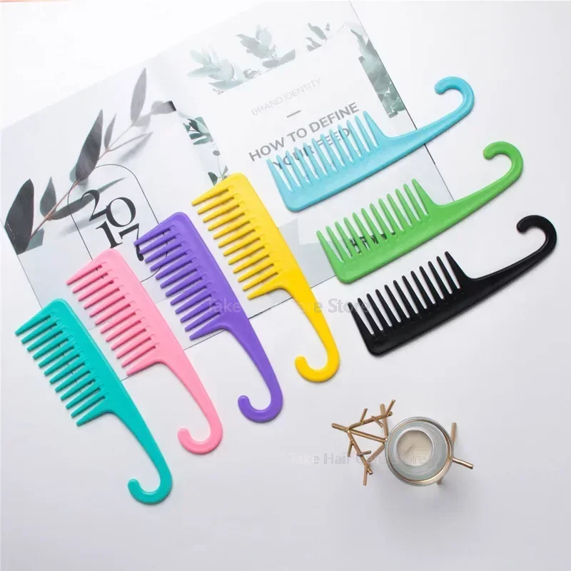 빗 Veľké široké zubné hrebeň z rukoväte háčika Rukovina Zníženie vypadávania vlasov Comb Pro Haorress Salon Styling Nástroje horúceho predaja